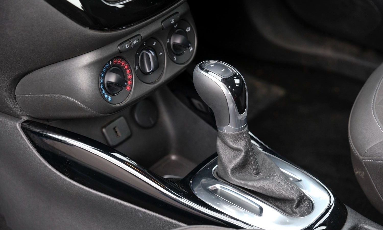 2018 Vauxhall Corsa 1.4 SE 5dr Auto for sale at Hofmanns