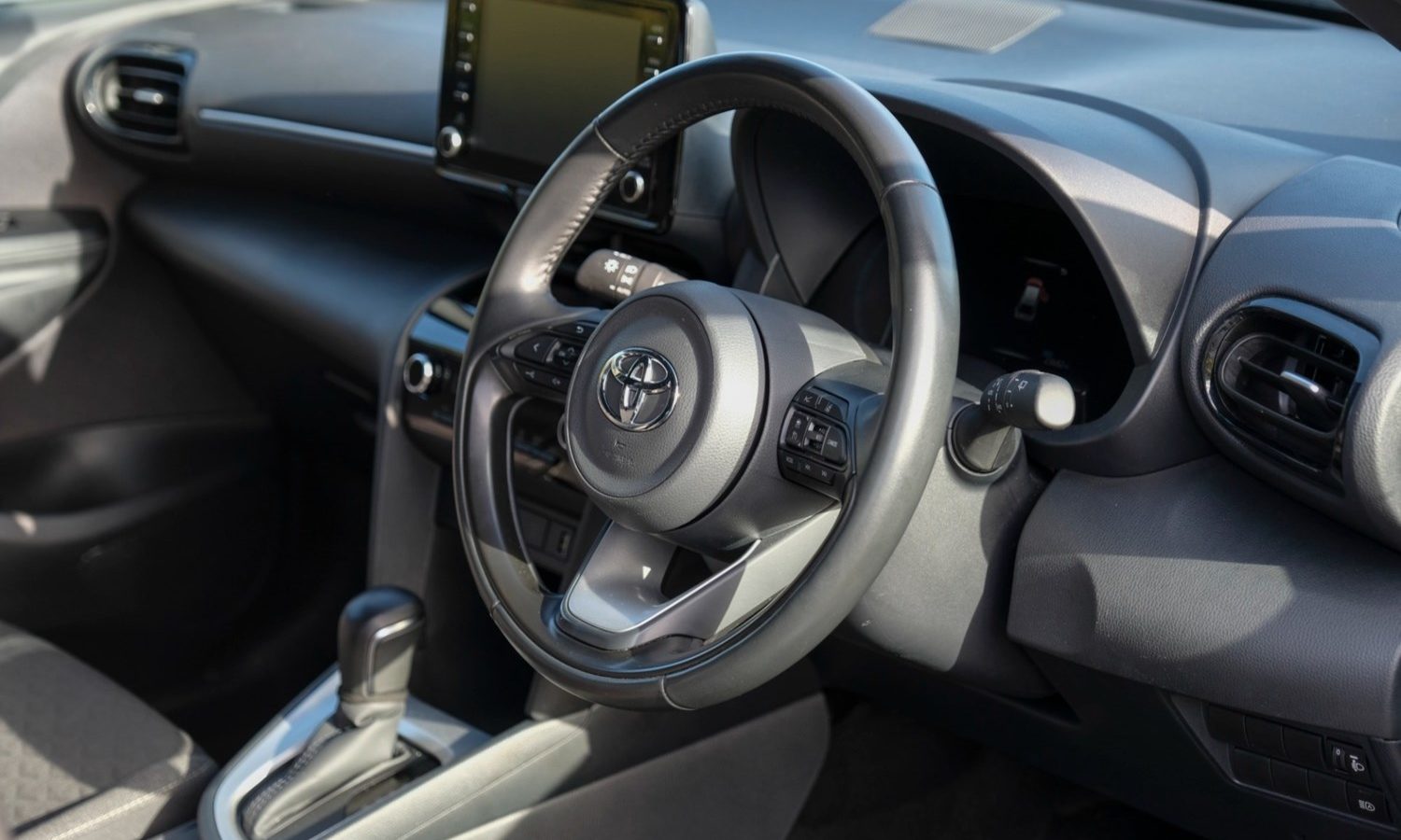 2024 Toyota Yaris Cross 1.5 Hybrid Design 5dr CVT for sale at Hofmanns