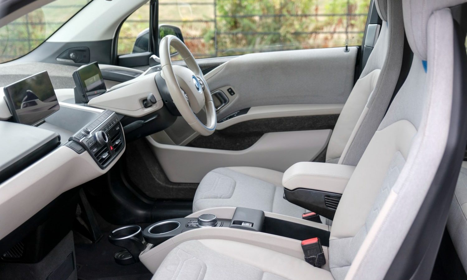 2018 BMW i3 135kW S Range Extender 33kWh 5dr Auto for sale at Hofmanns