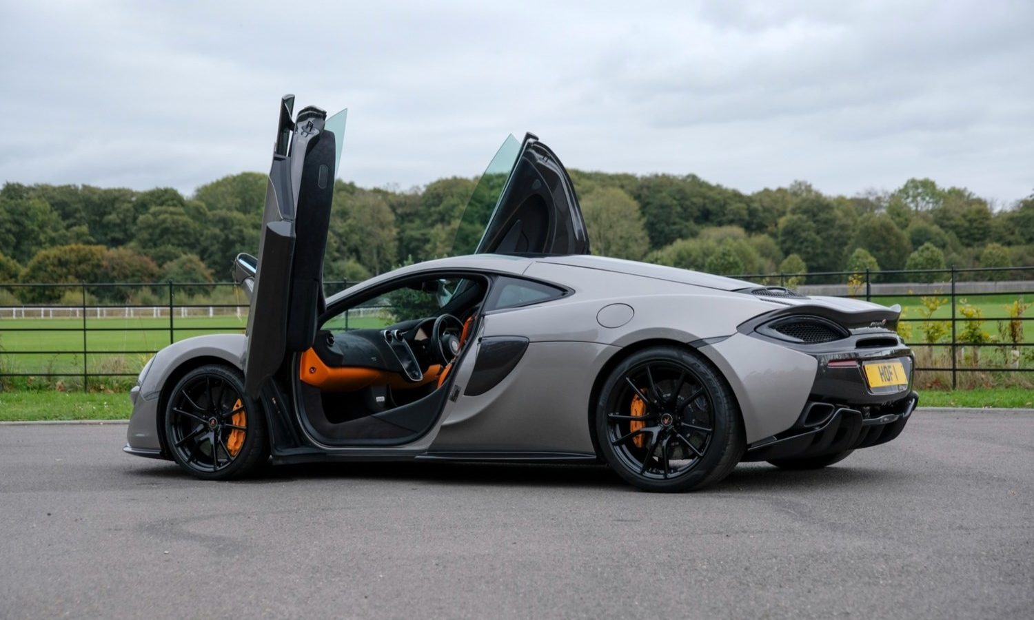 2019 McLaren 570GT V8 2dr SSG Auto for sale at Hofmanns