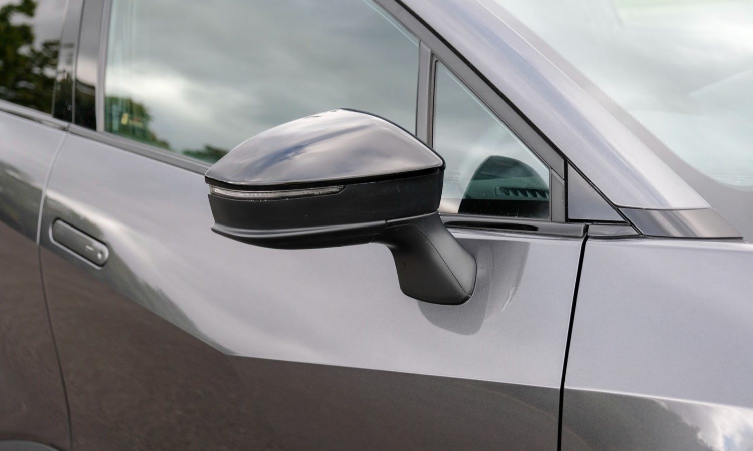 2024 Toyota C-HR 2.0 PHEV Design 5dr CVT for sale at Hofmanns