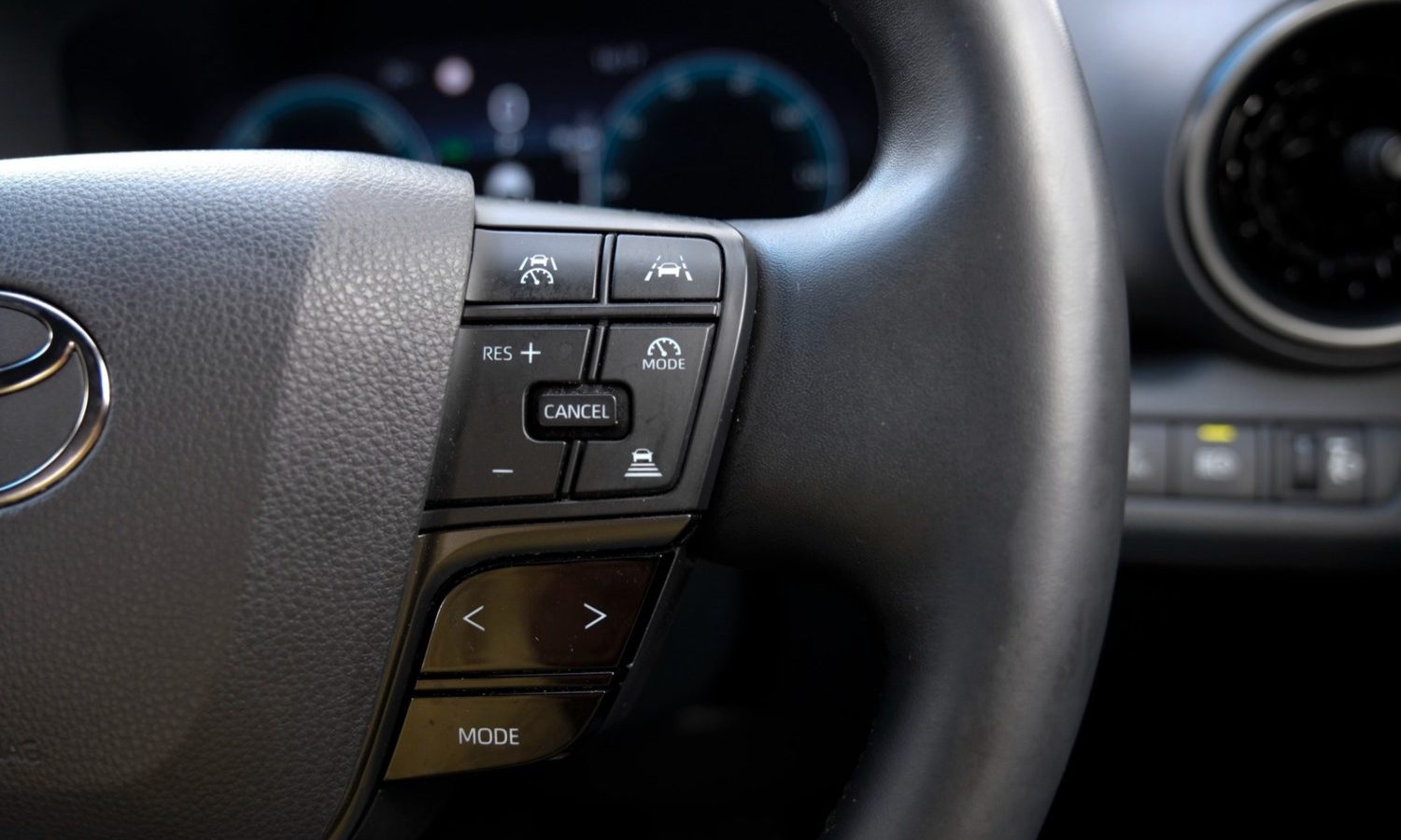 2024 Toyota C-HR 2.0 PHEV Design 5dr CVT for sale at Hofmanns