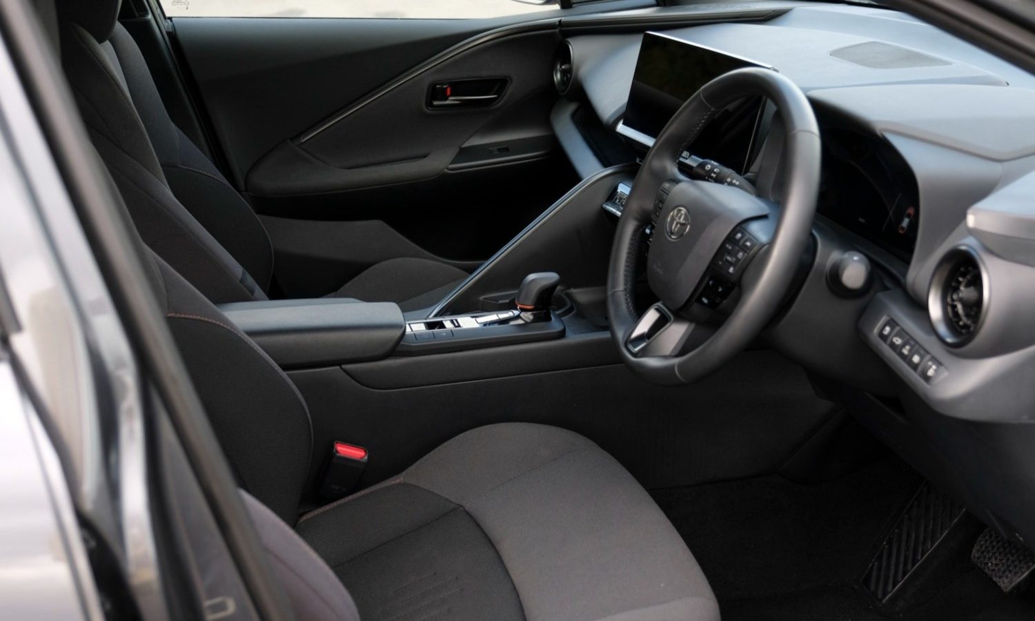 2024 Toyota C-HR 2.0 PHEV Design 5dr CVT for sale at Hofmanns