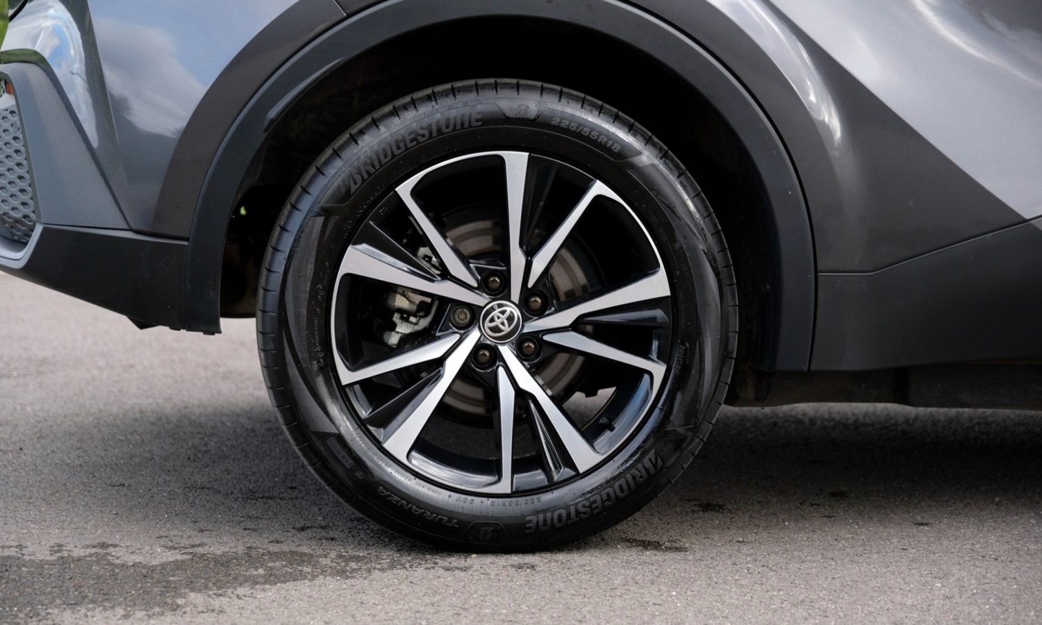 2024 Toyota C-HR 2.0 PHEV Design 5dr CVT for sale at Hofmanns