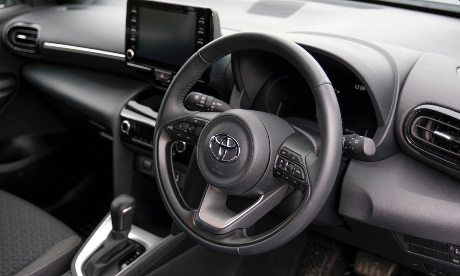 2023 Toyota Yaris Cross 1.5 Hybrid Design 5dr CVT for sale at Hofmanns