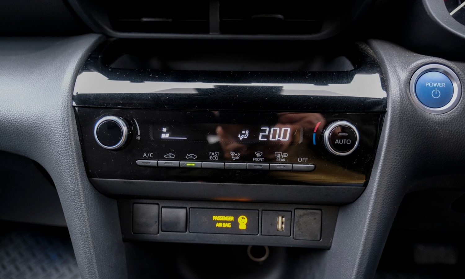 2023 Toyota Yaris Cross 1.5 Hybrid Design 5dr CVT for sale at Hofmanns