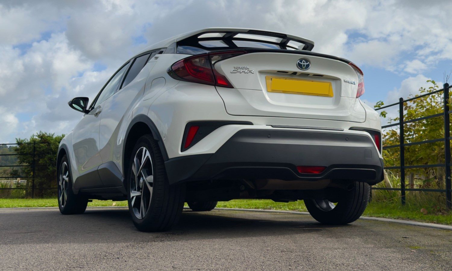 2022 Toyota C-HR 1.8 Hybrid Design 5dr CVT for sale at Hofmanns