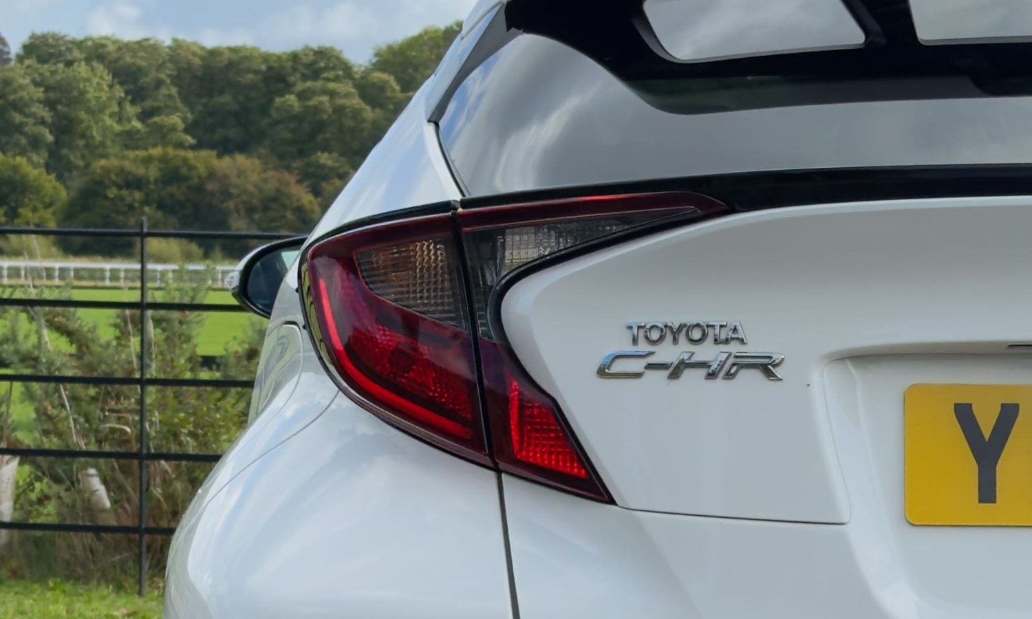 2022 Toyota C-HR 1.8 Hybrid Design 5dr CVT for sale at Hofmanns