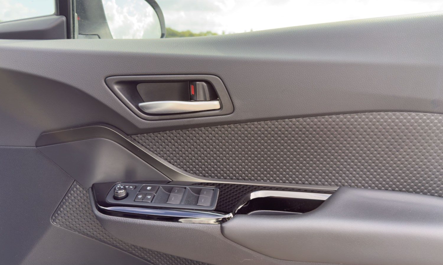 2022 Toyota C-HR 1.8 Hybrid Design 5dr CVT for sale at Hofmanns