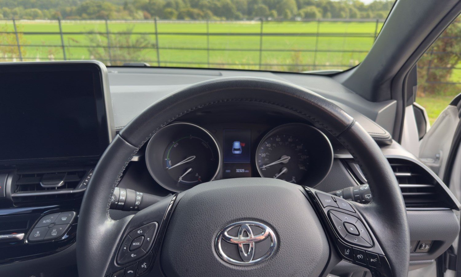 2022 Toyota C-HR 1.8 Hybrid Design 5dr CVT for sale at Hofmanns