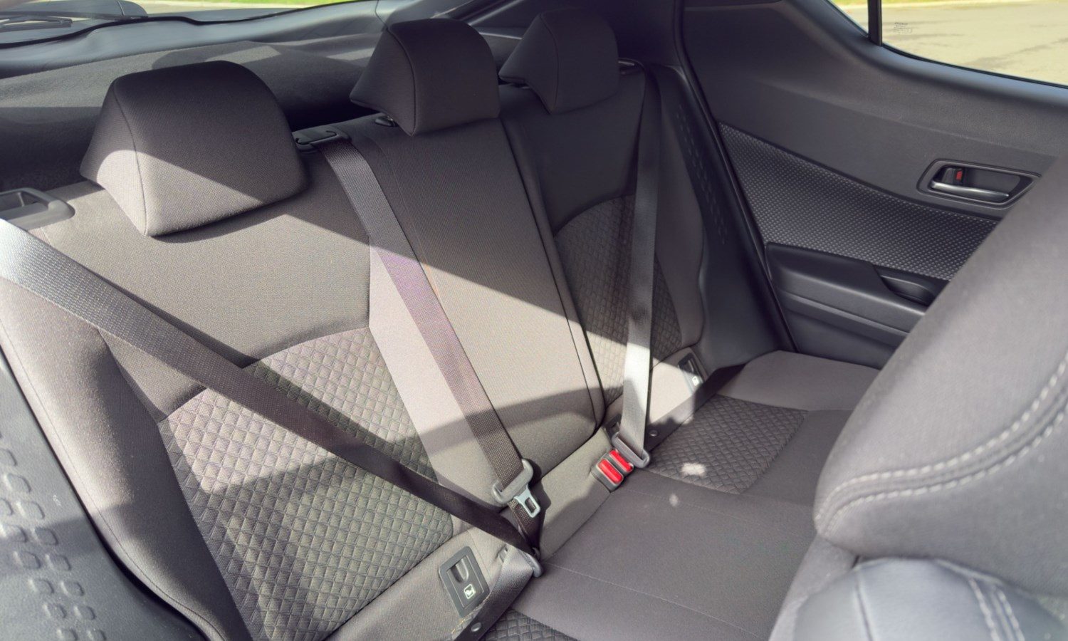 2022 Toyota C-HR 1.8 Hybrid Design 5dr CVT for sale at Hofmanns