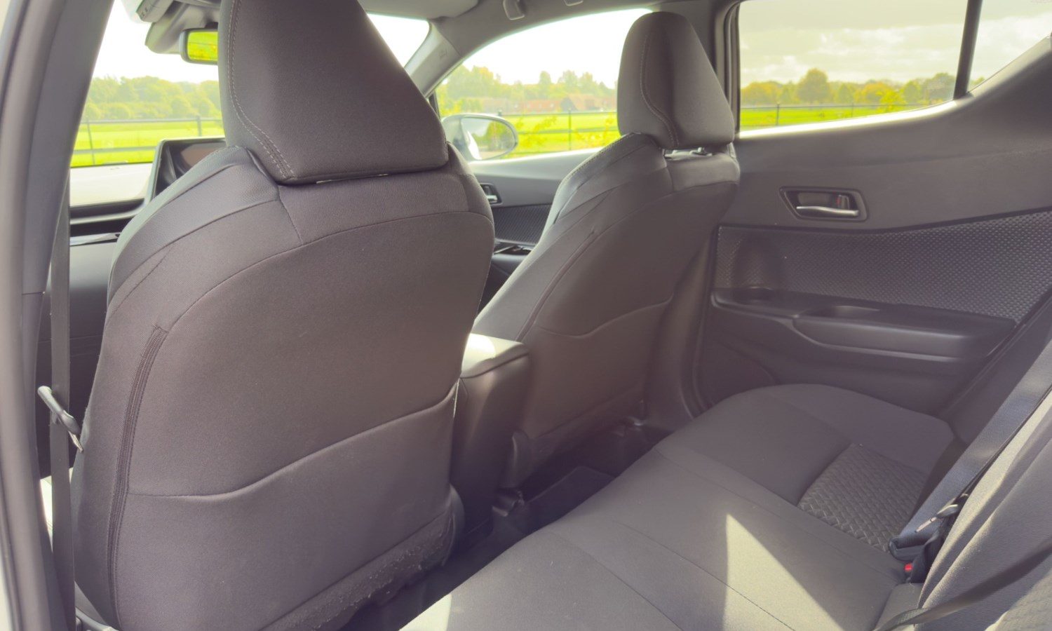 2022 Toyota C-HR 1.8 Hybrid Design 5dr CVT for sale at Hofmanns