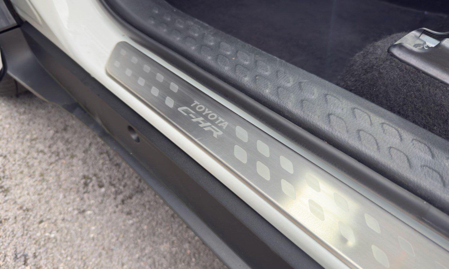 2022 Toyota C-HR 1.8 Hybrid Design 5dr CVT for sale at Hofmanns