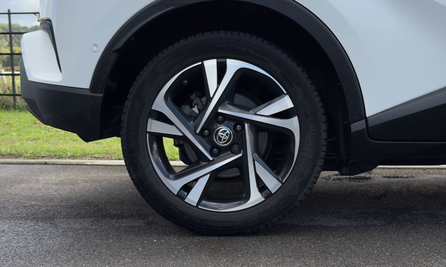 2022 Toyota C-HR 1.8 Hybrid Design 5dr CVT for sale at Hofmanns