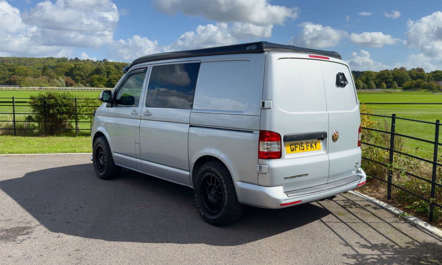 2015 Volkswagen Transporter 2.0 TDI 102PS Highline Van for sale at Hofmanns