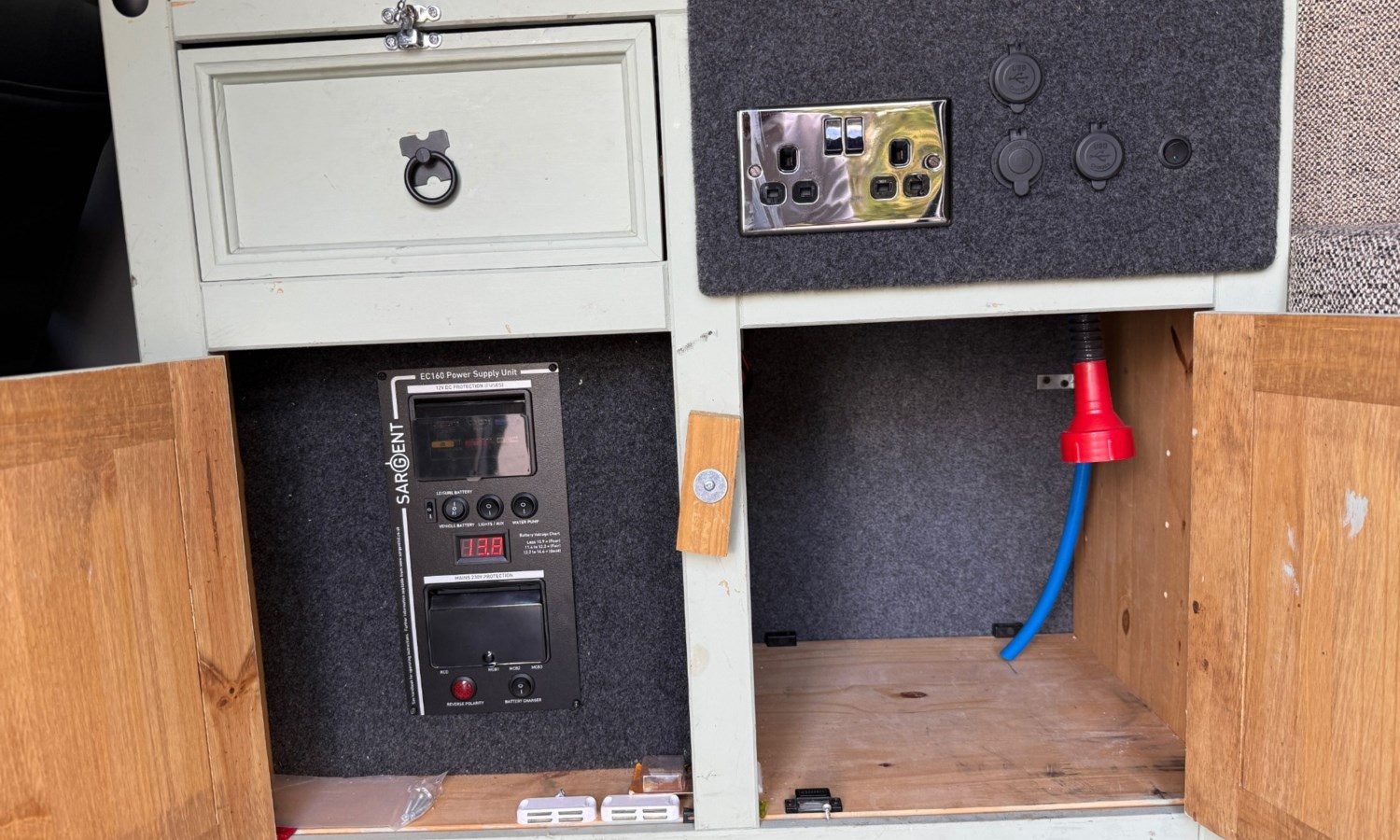 2015 Volkswagen Transporter 2.0 TDI 102PS Highline Van for sale at Hofmanns