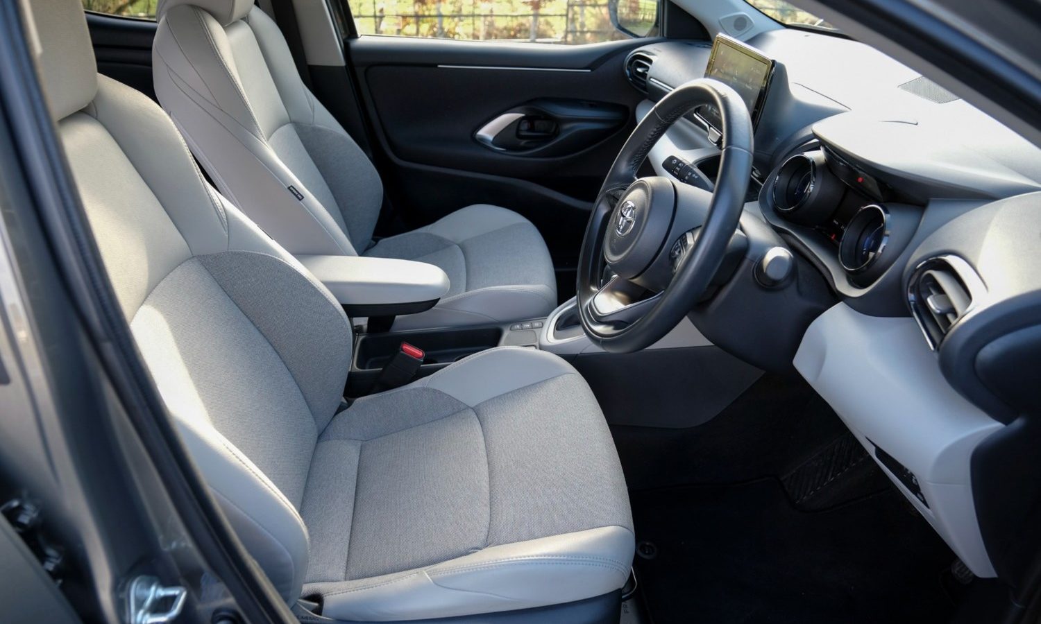 2022 Toyota Yaris 1.5 Hybrid Excel 5dr CVT for sale at Hofmanns