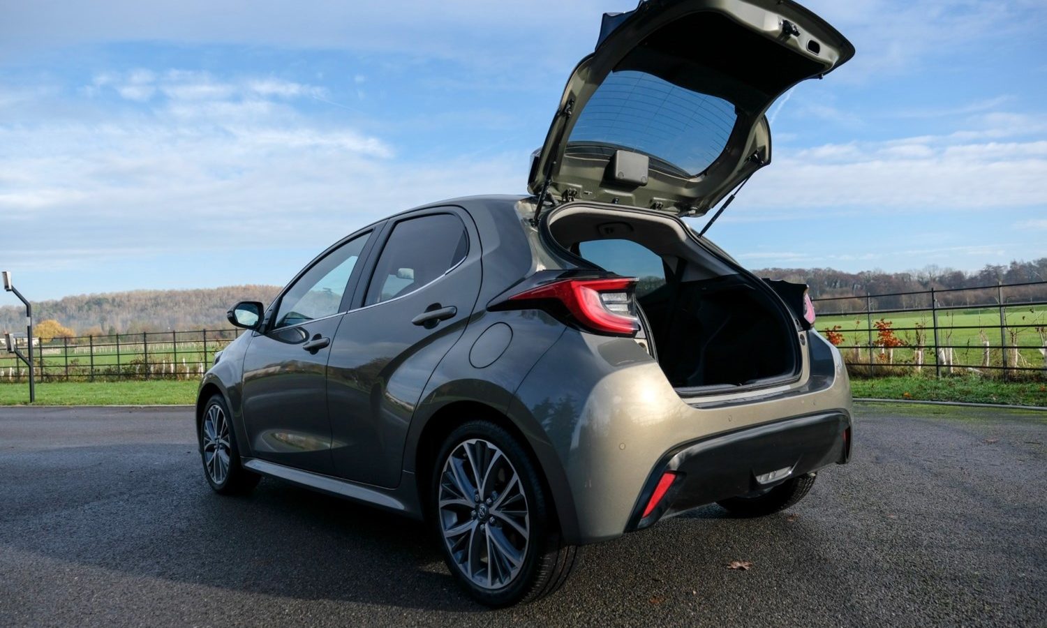 2022 Toyota Yaris 1.5 Hybrid Excel 5dr CVT for sale at Hofmanns