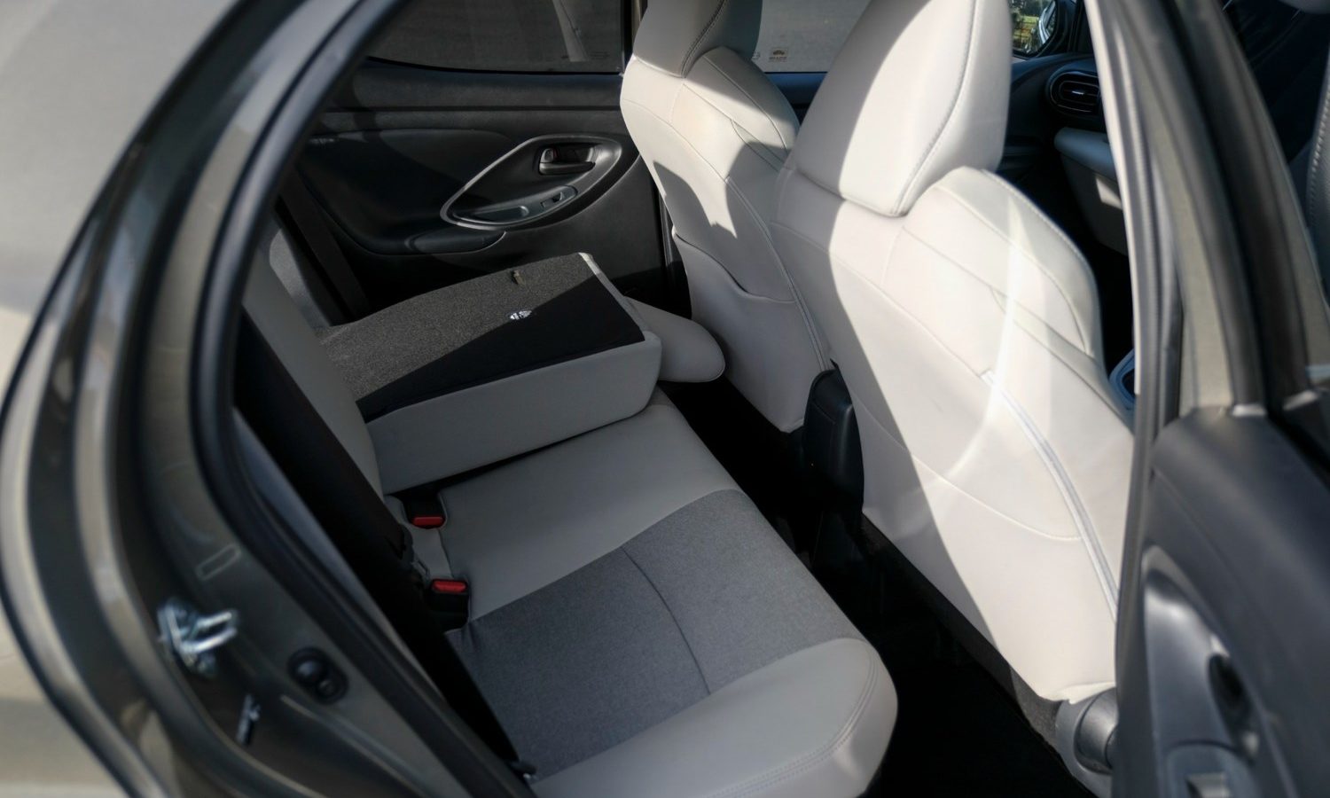 2022 Toyota Yaris 1.5 Hybrid Excel 5dr CVT for sale at Hofmanns