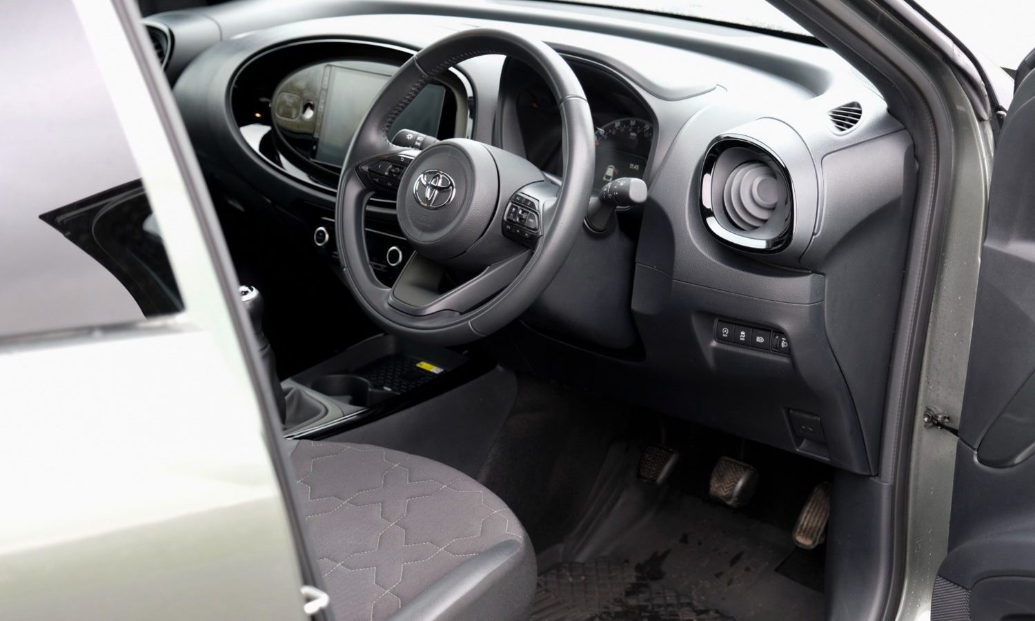 2022 Toyota Aygo X 1.0 VVT-i Exclusive 5dr for sale at Hofmanns