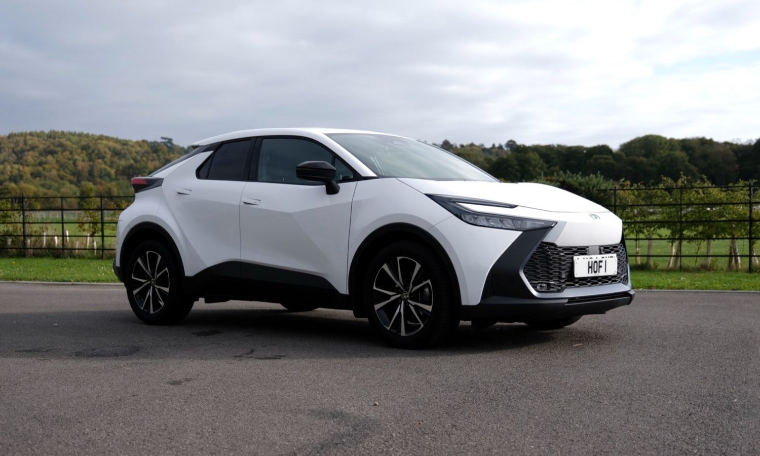 2024 Toyota C-HR 1.8 Hybrid Design 5dr CVT for sale at Hofmanns