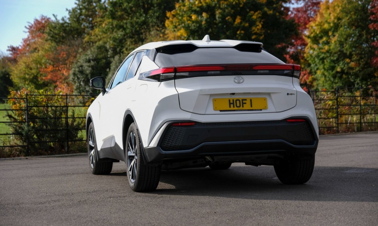 2024 Toyota C-HR 1.8 Hybrid Design 5dr CVT for sale at Hofmanns