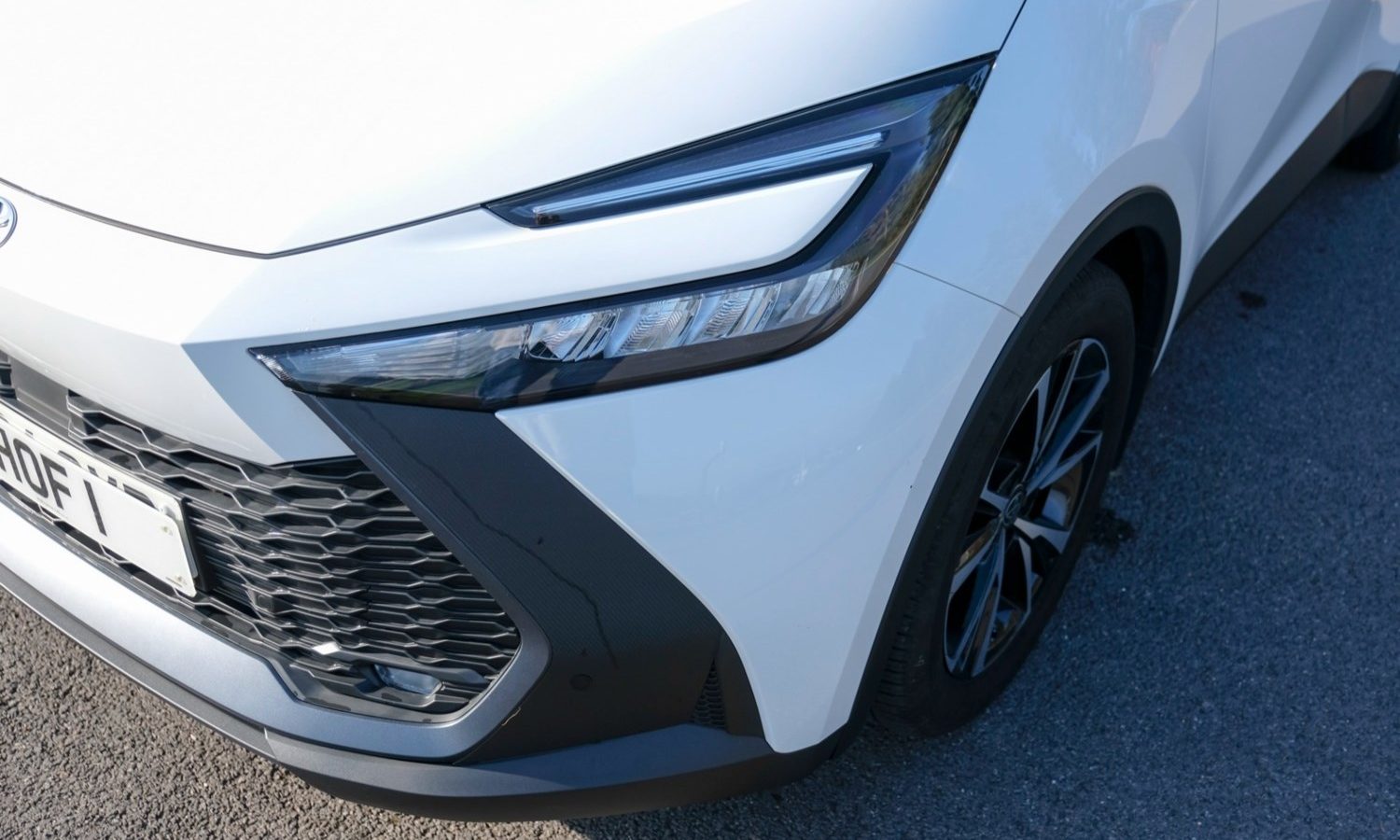 2024 Toyota C-HR 1.8 Hybrid Design 5dr CVT for sale at Hofmanns