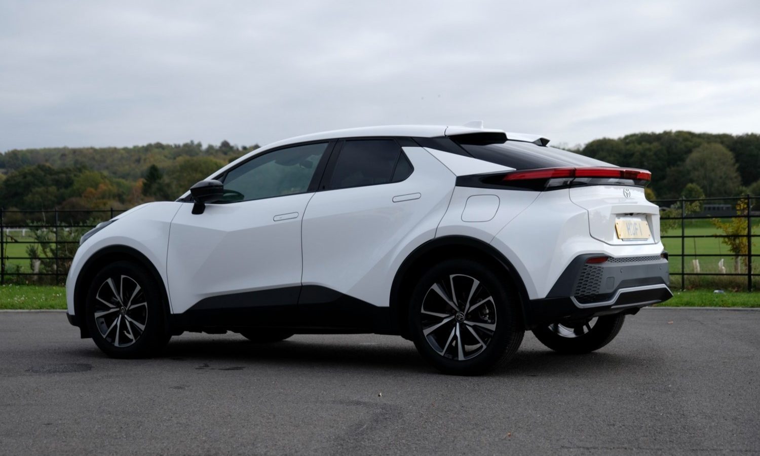 2024 Toyota C-HR 1.8 Hybrid Design 5dr CVT for sale at Hofmanns
