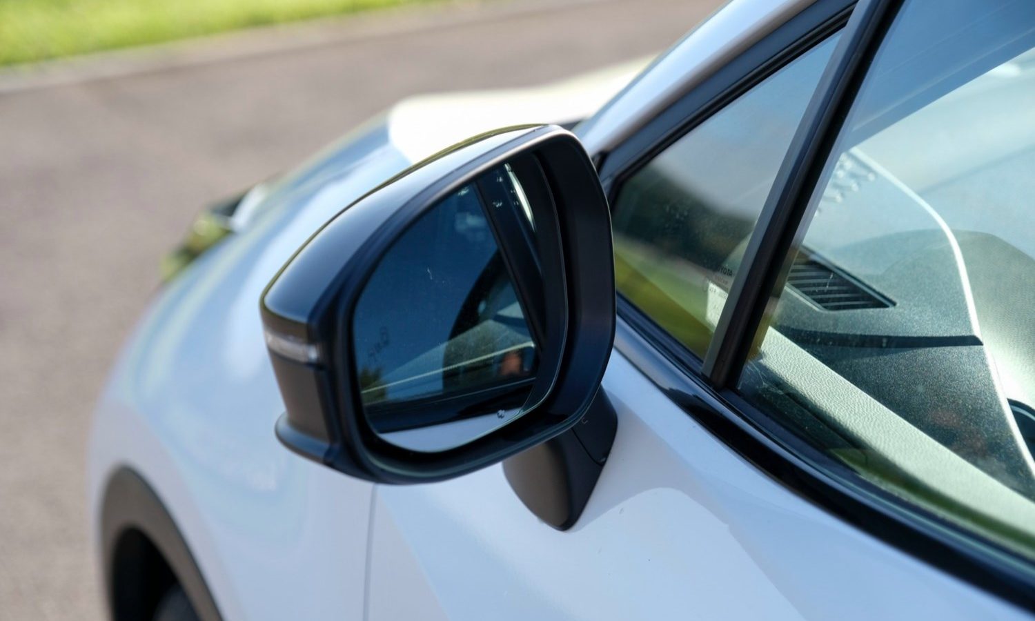 2024 Toyota C-HR 1.8 Hybrid Design 5dr CVT for sale at Hofmanns