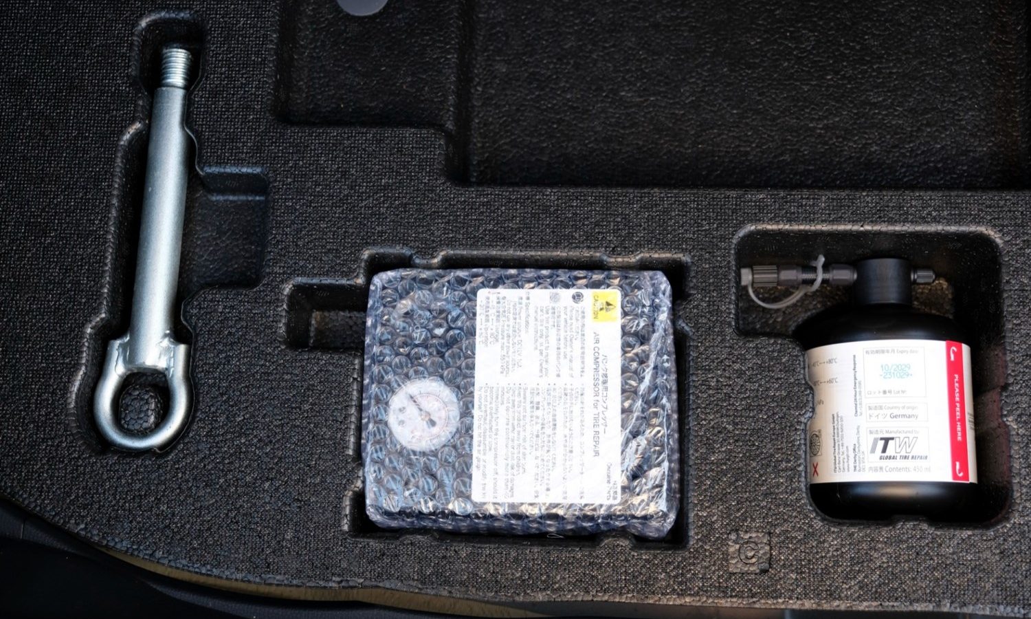 2024 Toyota C-HR 1.8 Hybrid Design 5dr CVT for sale at Hofmanns