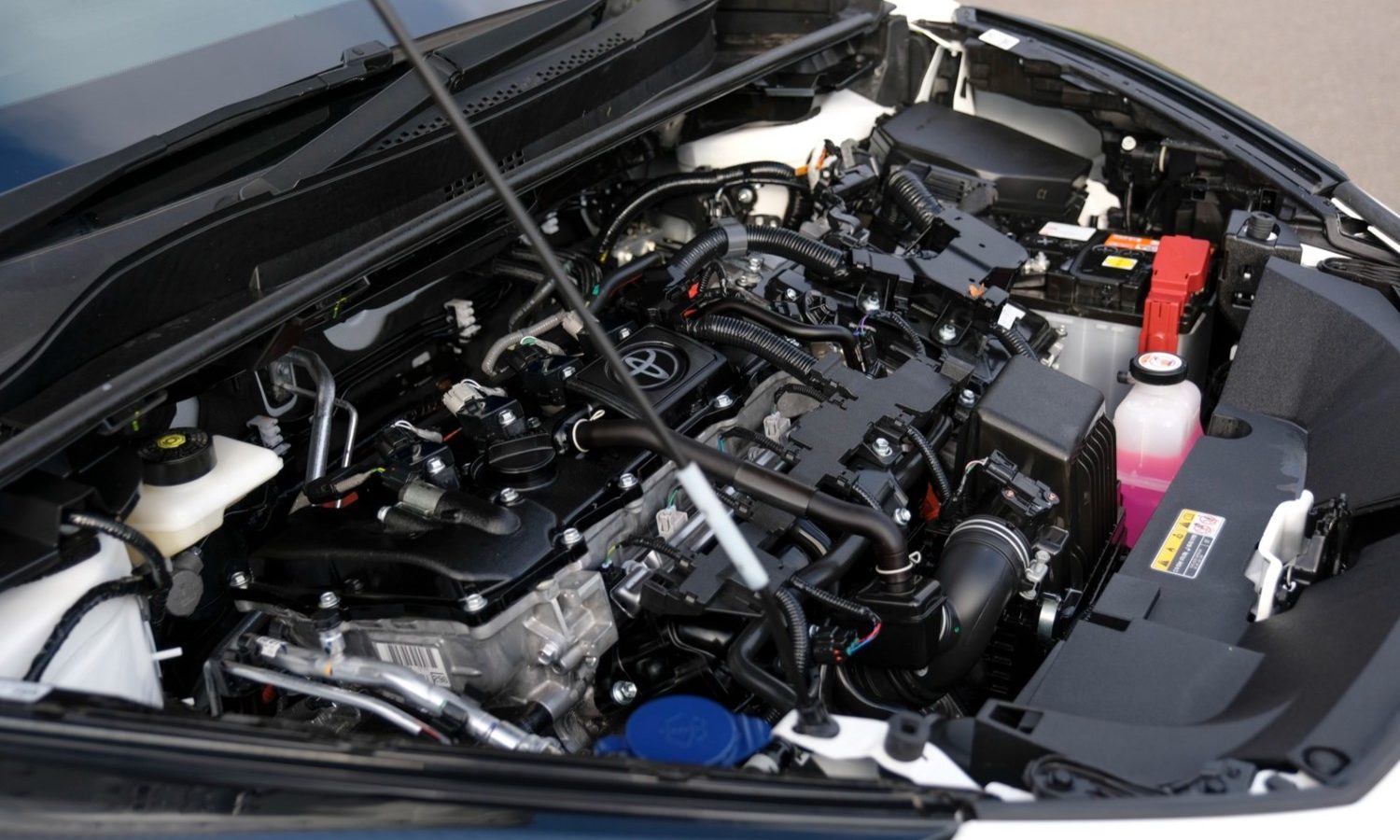 2024 Toyota C-HR 1.8 Hybrid Design 5dr CVT for sale at Hofmanns