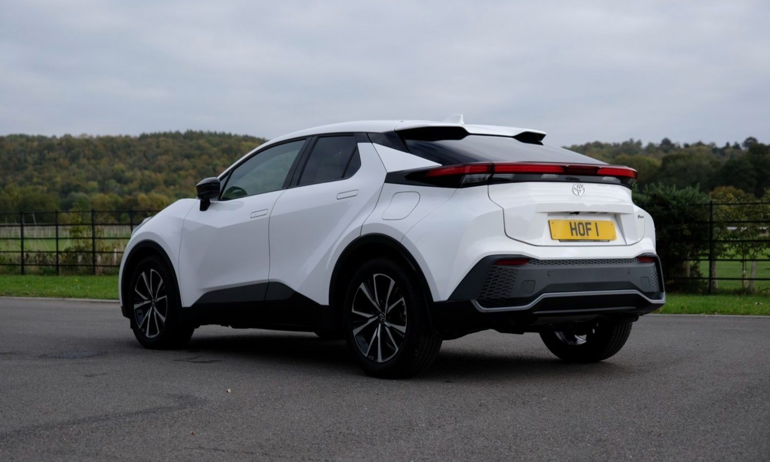 2024 Toyota C-HR 1.8 Hybrid Design 5dr CVT for sale at Hofmanns