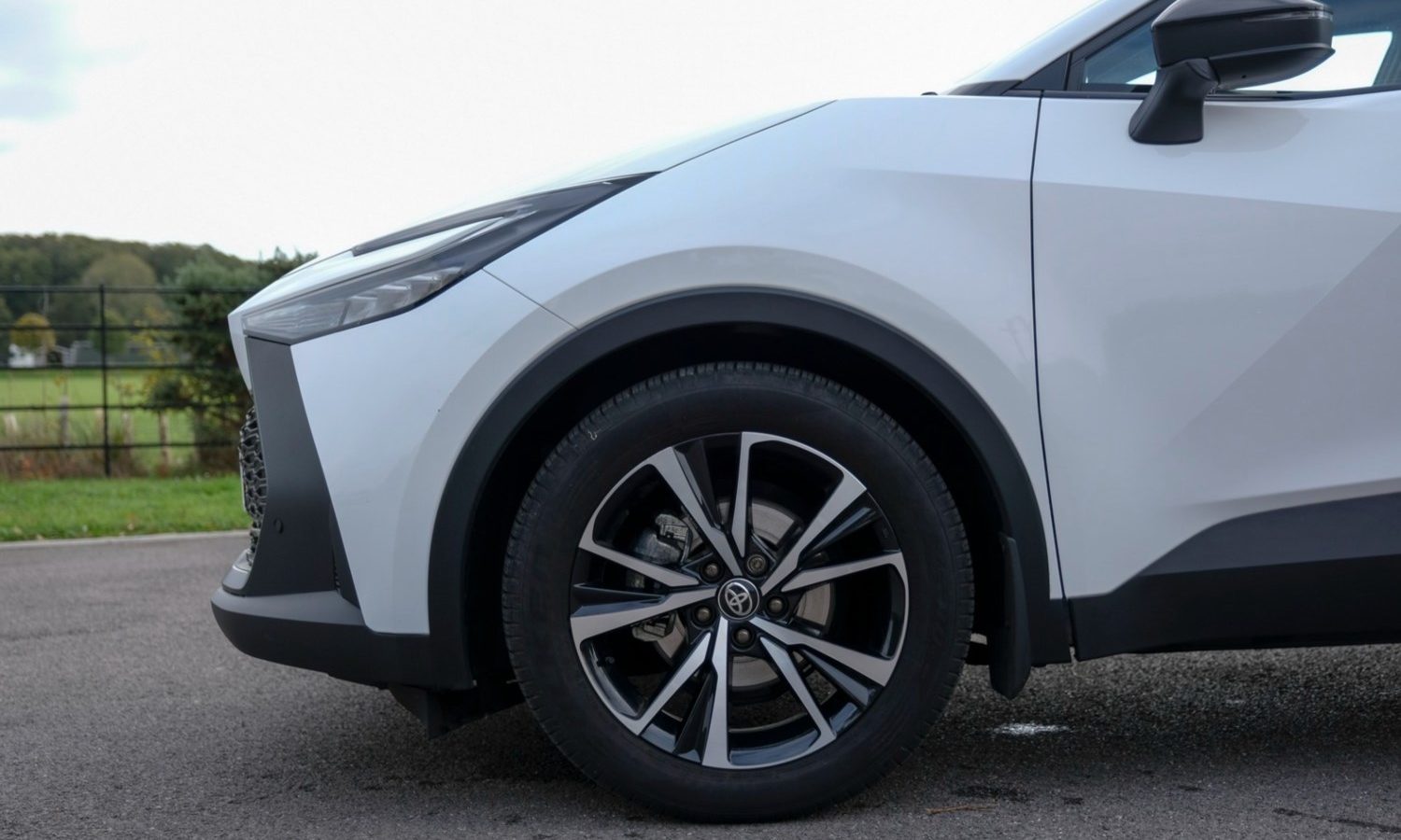 2024 Toyota C-HR 1.8 Hybrid Design 5dr CVT for sale at Hofmanns