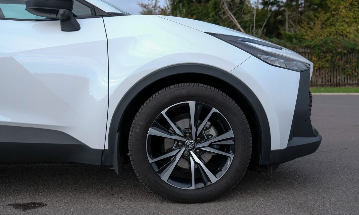 2024 Toyota C-HR 1.8 Hybrid Design 5dr CVT for sale at Hofmanns