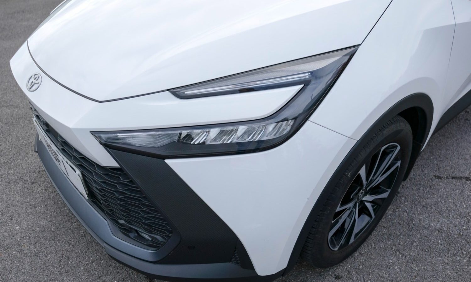 2024 Toyota C-HR 1.8 Hybrid Design 5dr CVT for sale at Hofmanns