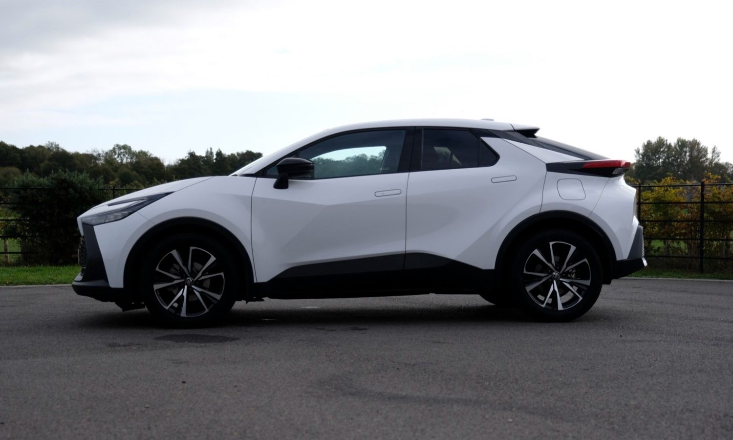 2024 Toyota C-HR 1.8 Hybrid Design 5dr CVT for sale at Hofmanns
