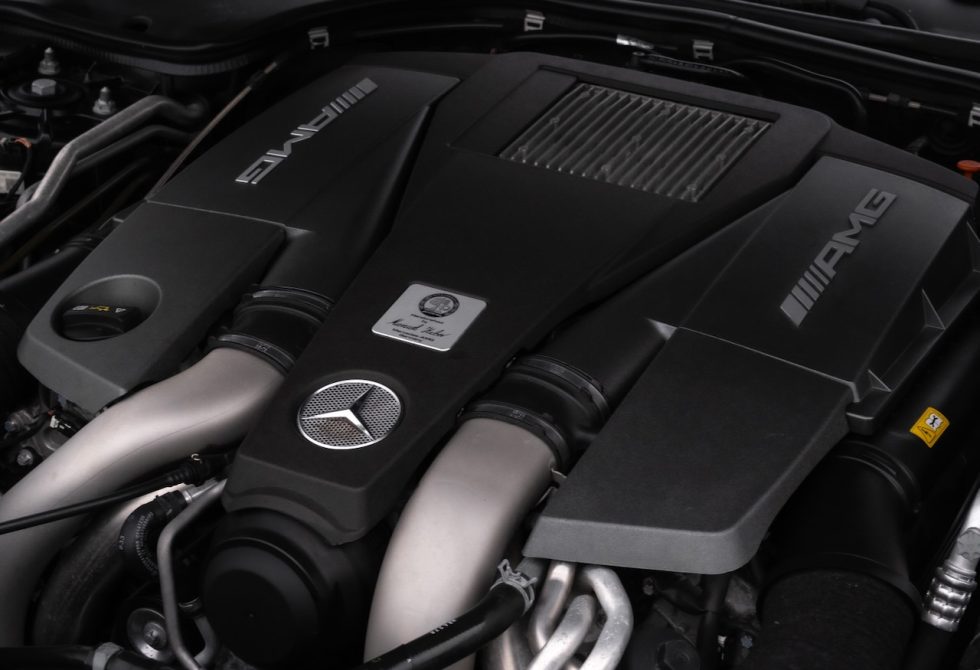 AMGSL63engine-1.jpeg